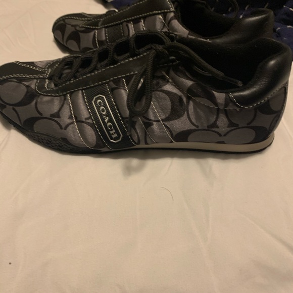 Coach shoes - Picture 2 of 2